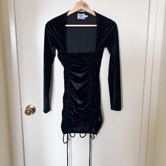 Princess Polly Embers Black Velvet Mini Ruched Bodycon Dress US 2​​​​​​​​​ - Picture 2 of 8